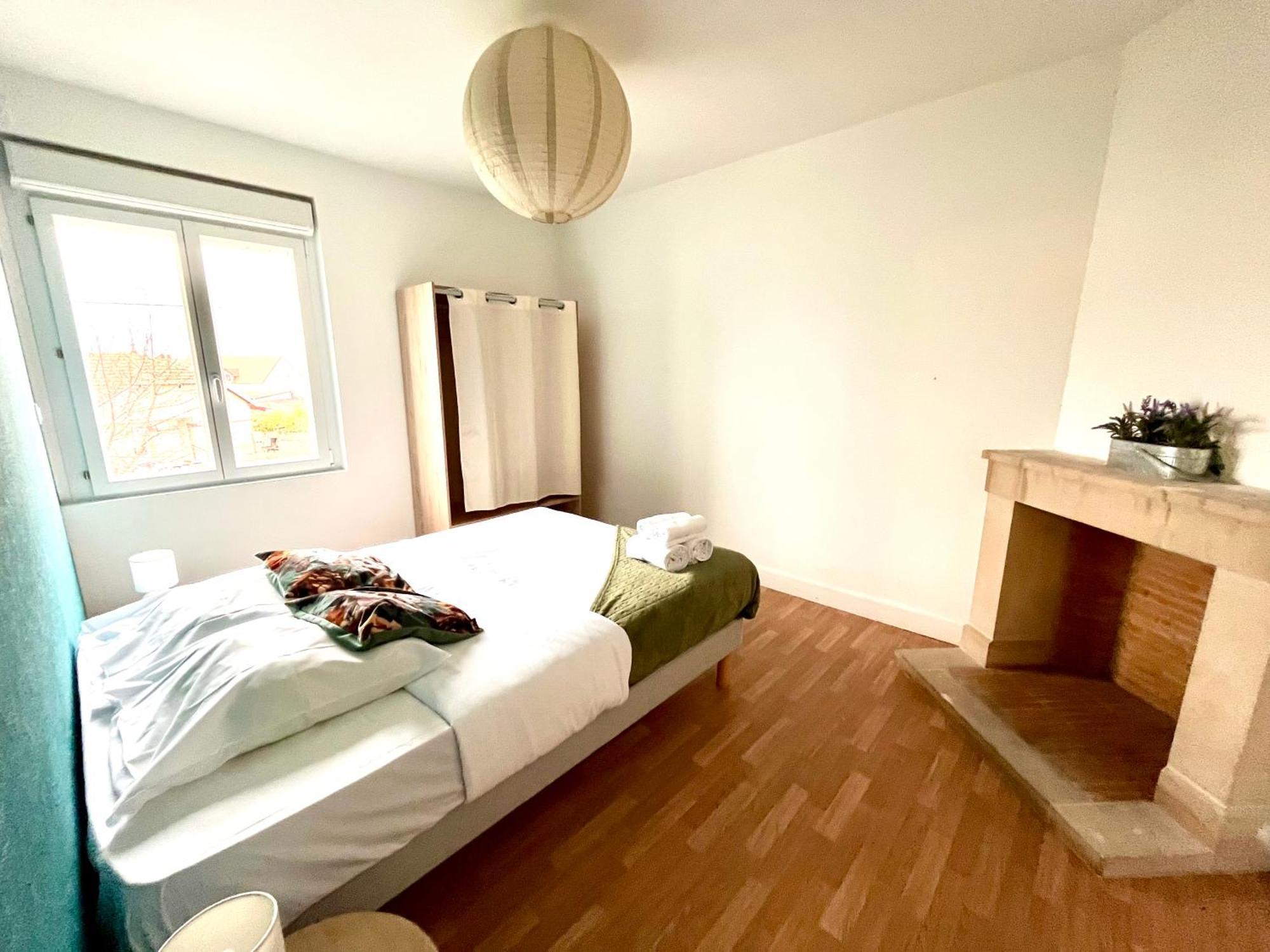 Bienvenue Chez Vous, Deplacement Pro モンドヴィル エクステリア 写真